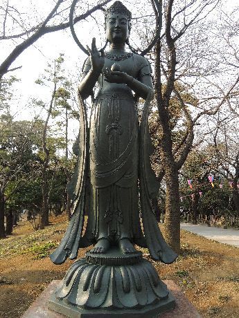 銅像３.jpg